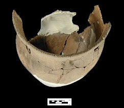 Shepard reconstructed vessel from the Rosenstock site 18FR18/171. (Different angle shot of the same pot shown on the left).